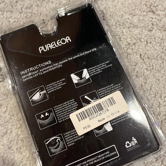 False Eyelashes Not open - Picture 2 of 2